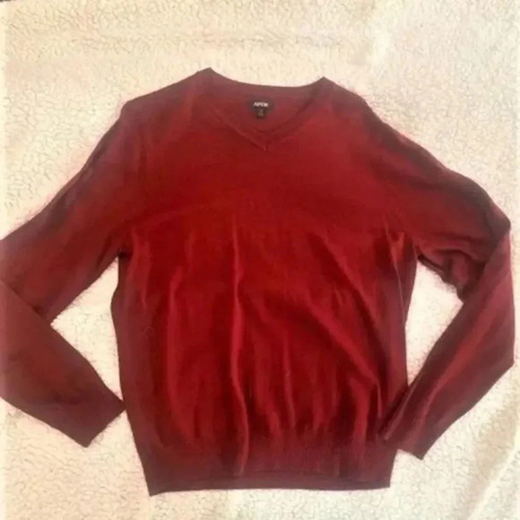 APT.9 Long Sleeve V-Neck Ribbed Cuffs Sweater Size Medium - Picture 3 of 7